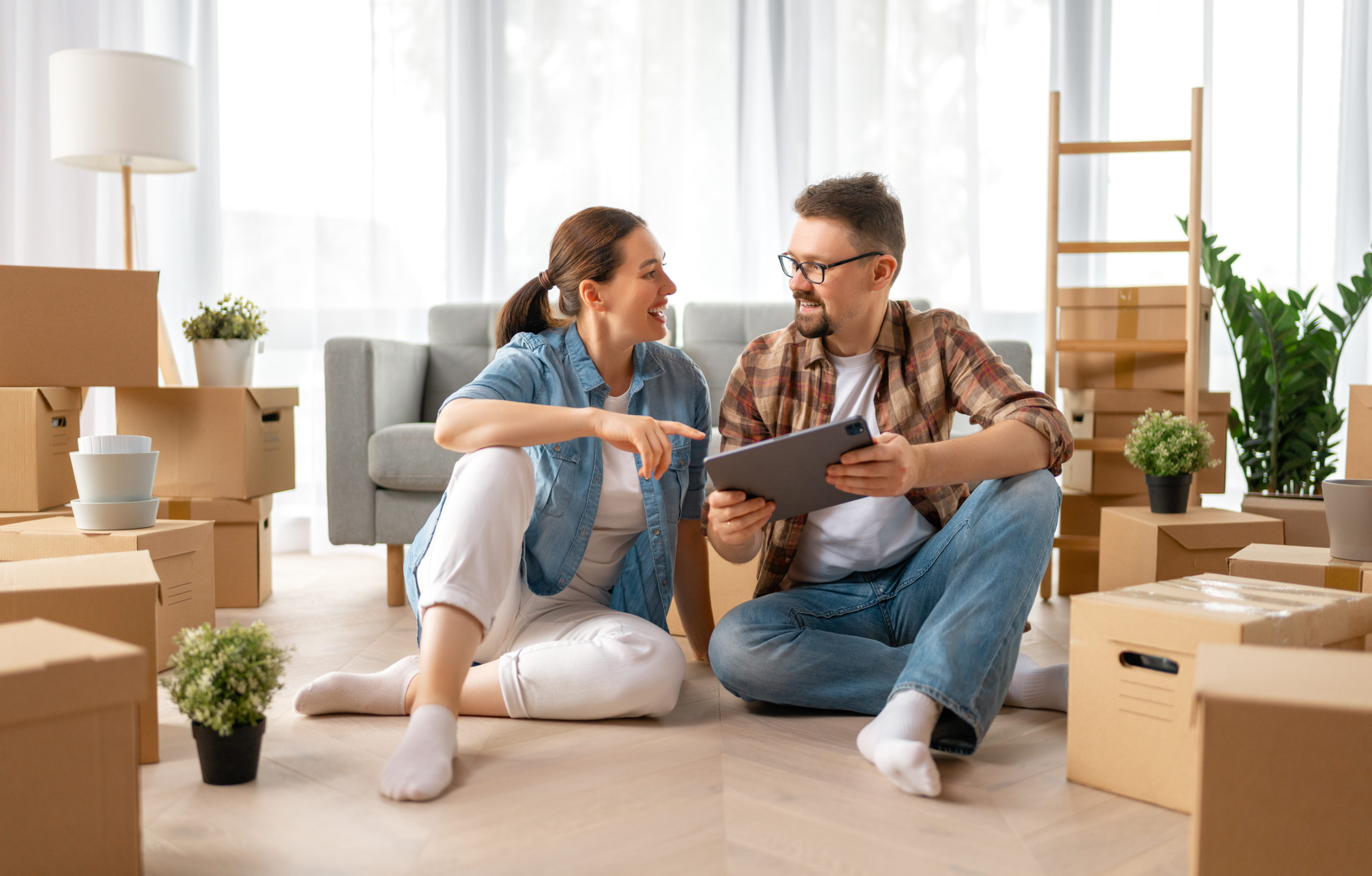 A Guide To Asking Your Partner To Move In With You